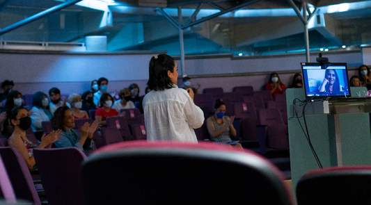 EMPRENDIMIENTO CREATIVO, CHARLA PARA LA UNIVERSIDAD GESTALT DE DISEÑO.